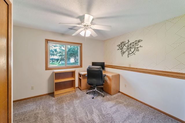 4712 Heather Ridge Road N, Oakdale, MN 55128