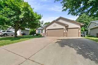 4712 Heather Ridge Road N, Oakdale, MN 55128