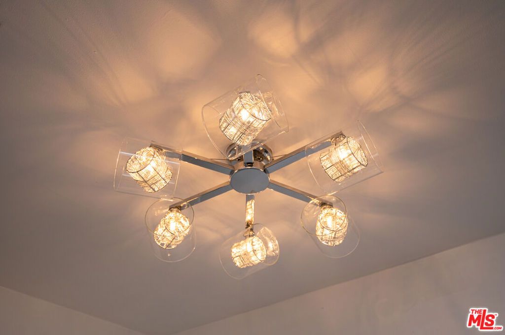 Image 16 of property listing at 1845 Pandora Avenue, Los Angeles, CA 90025