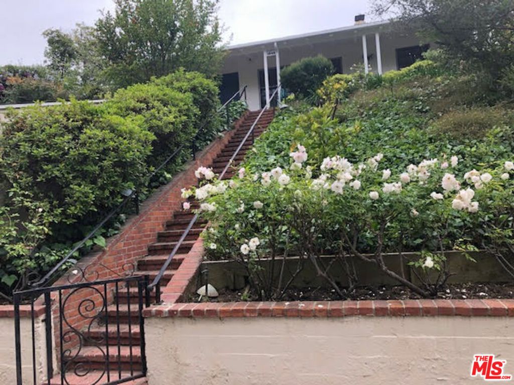 Image 2 of property listing at 1845 Pandora Avenue, Los Angeles, CA 90025