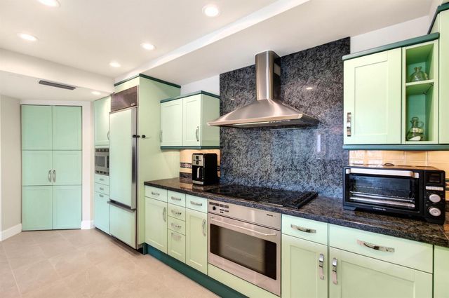 140 SE 5th Avenue 448, Boca Raton, FL 33432