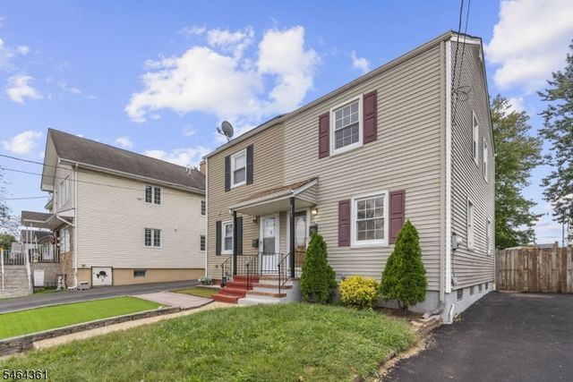 925 Middlesex St, Linden City, NJ 07036