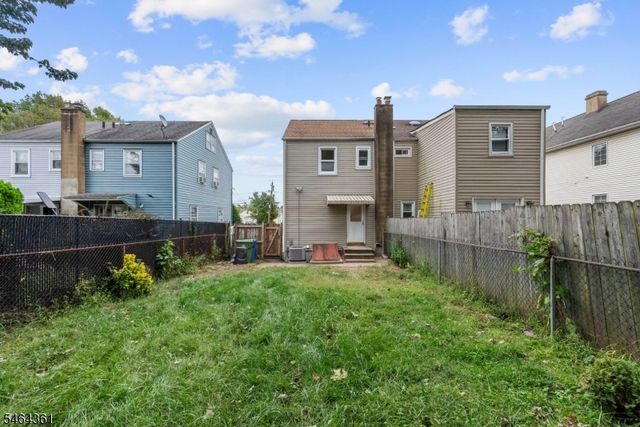 925 Middlesex St, Linden City, NJ 07036