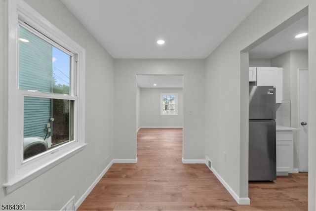 925 Middlesex St, Linden City, NJ 07036