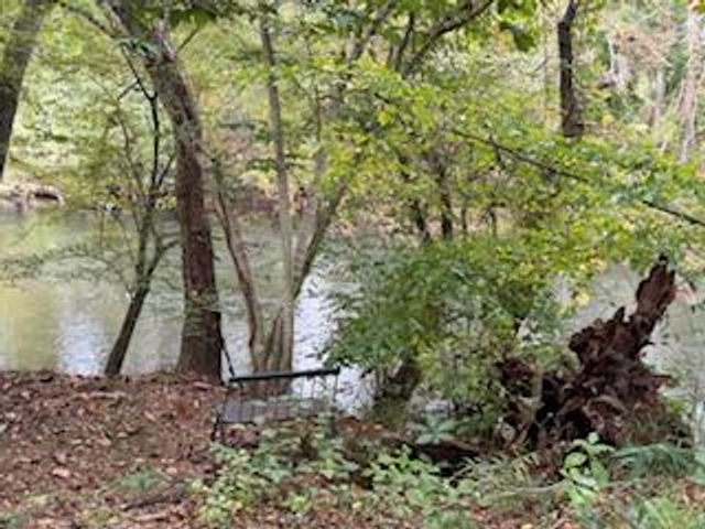 160 Tree Frog Lane, Benton, TN 37307