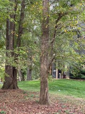 160 Tree Frog Lane, Benton, TN 37307