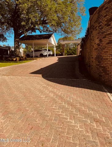 2245 Culkin Road, Vicksburg, MS 39183
