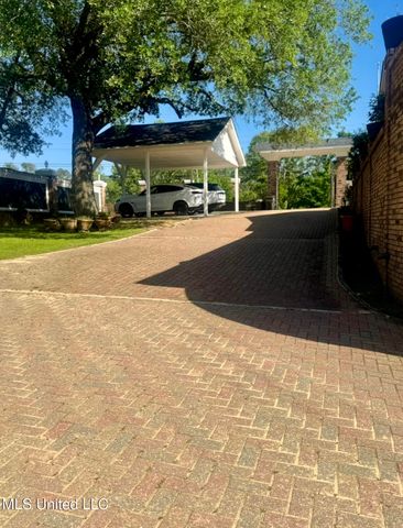 2245 Culkin Road, Vicksburg, MS 39183