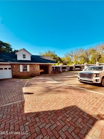 2245 Culkin Road, Vicksburg, MS 39183