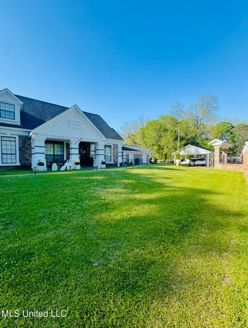 2245 Culkin Road, Vicksburg, MS 39183