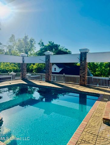 2245 Culkin Road, Vicksburg, MS 39183