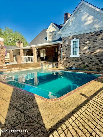 2245 Culkin Road, Vicksburg, MS 39183