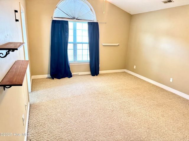 3345 Stone Bend Drive, Winterville, NC 28590