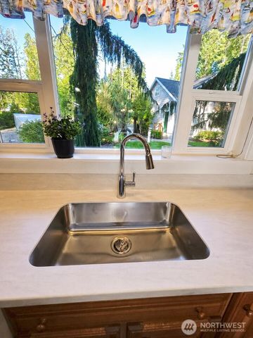 232 E Libby Road W, Shelton, WA 98584