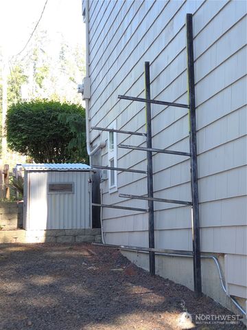 232 E Libby Road W, Shelton, WA 98584