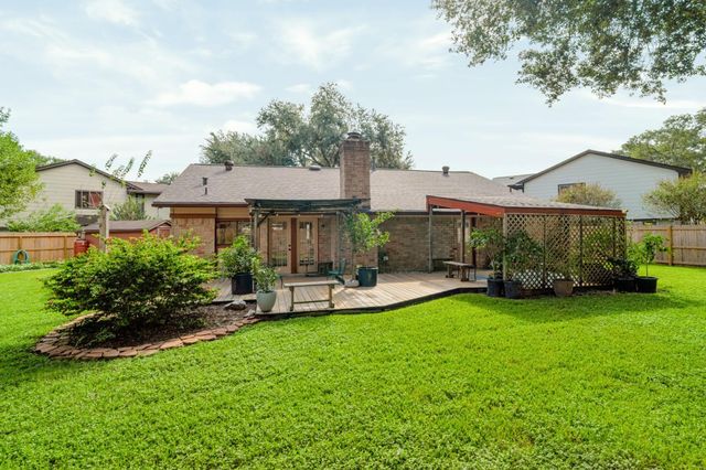 1802 Brushy Creek Drive, Sugar Land, TX 77478