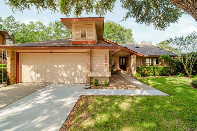 1802 Brushy Creek Drive, Sugar Land, TX 77478