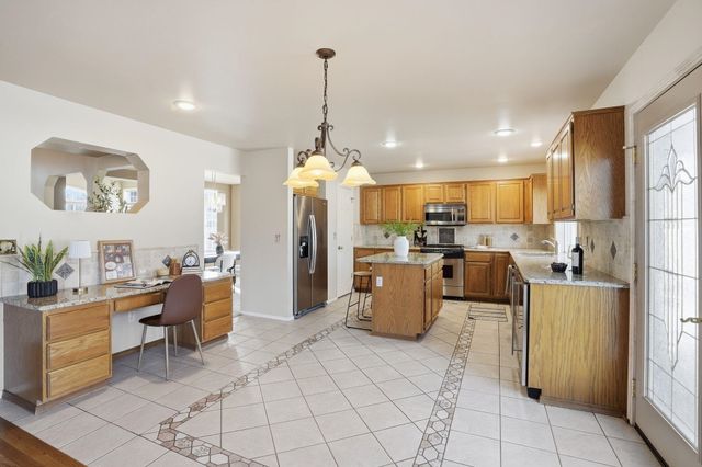 24109 E Broadway Ct, Liberty Lake, WA 99019