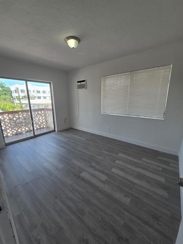 1628 SW 7th St 6, Miami, FL 33135