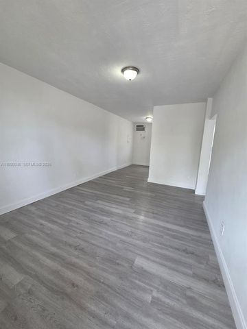 1628 SW 7th St 6, Miami, FL 33135