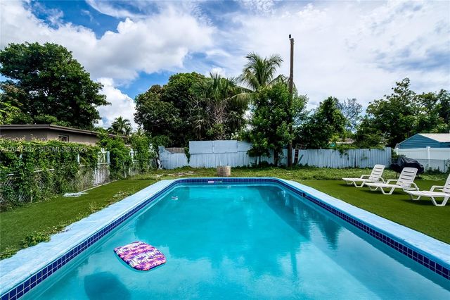 1013 NW 12th Street, Fort Lauderdale, FL 33311