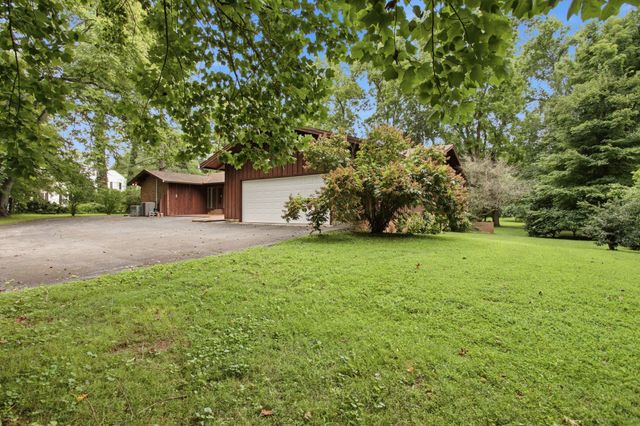 1004 Hillcrest Ave, Columbia, TN 38401