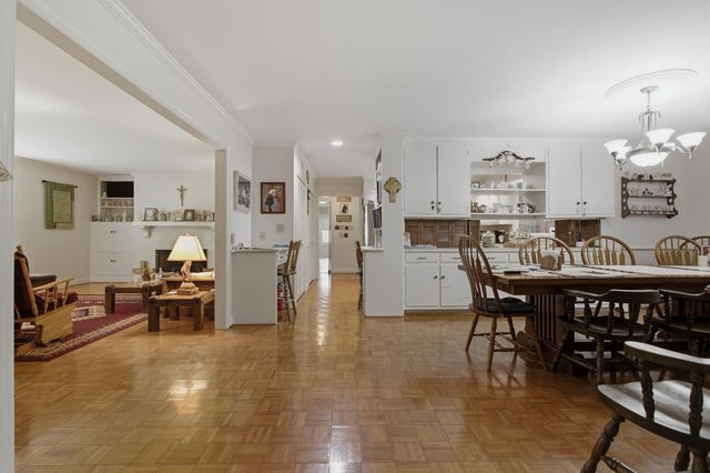 1004 Hillcrest Ave, Columbia, TN 38401