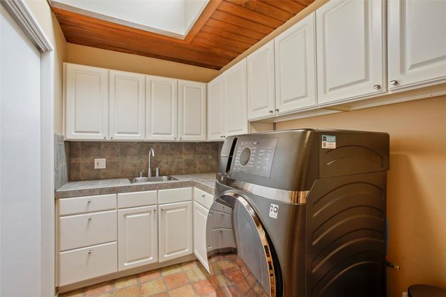 12521 Broken Bough Drive, Houston, TX 77024