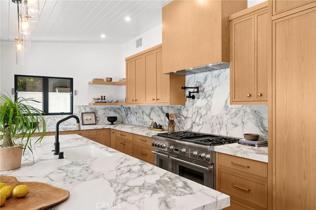 2501 Via Marina, Newport Beach, CA 92660