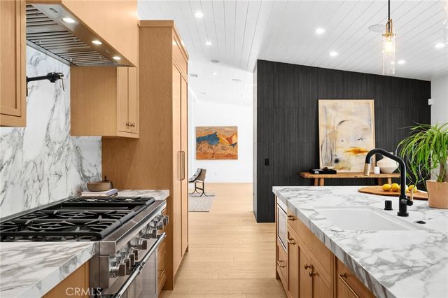 2501 Via Marina, Newport Beach, CA 92660