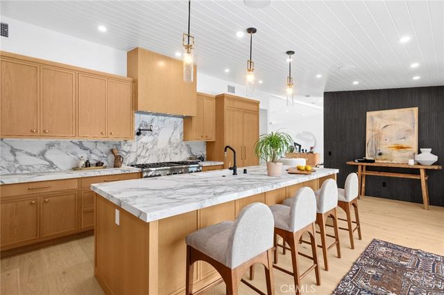 2501 Via Marina, Newport Beach, CA 92660