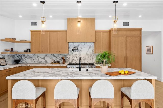 2501 Via Marina, Newport Beach, CA 92660