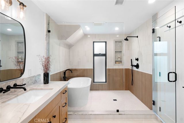 2501 Via Marina, Newport Beach, CA 92660