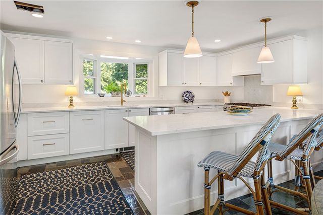 140 Connection Street, Newport, RI 02840
