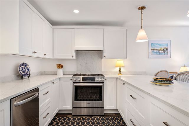 140 Connection Street, Newport, RI 02840