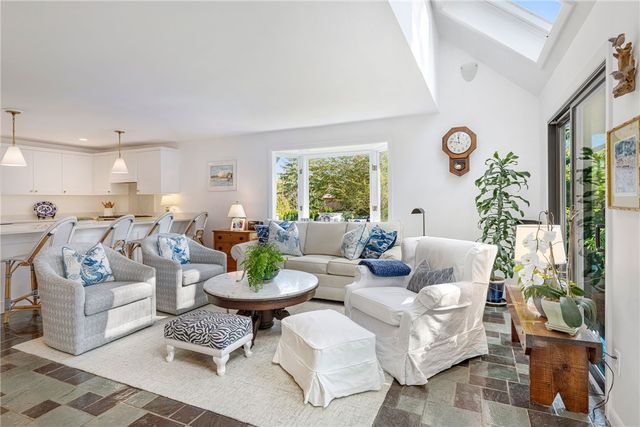 140 Connection Street, Newport, RI 02840