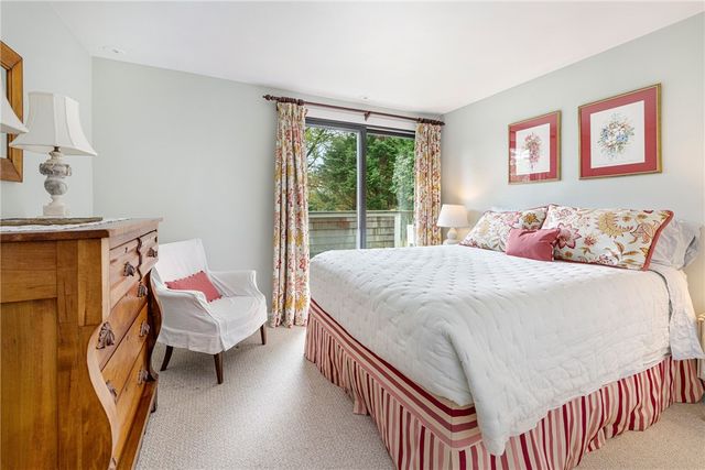 140 Connection Street, Newport, RI 02840