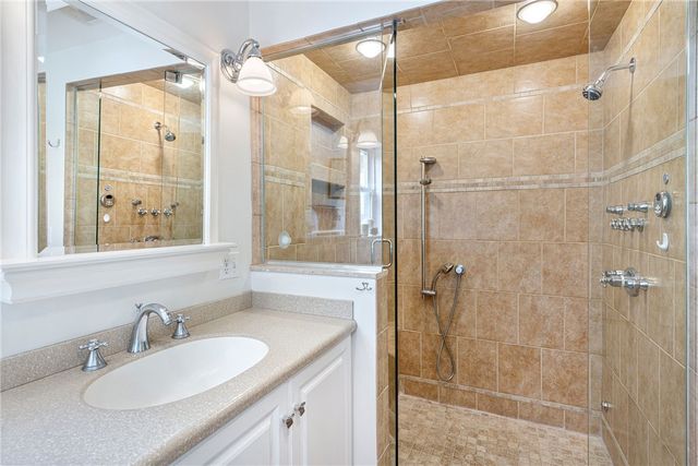 140 Connection Street, Newport, RI 02840