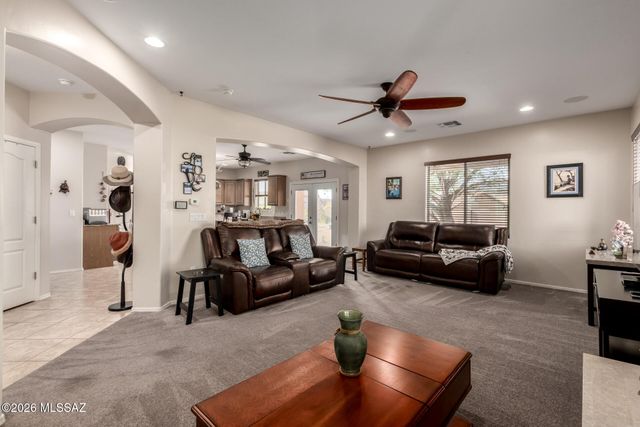 1001 E Ashburn Mountain Drive, Sahuarita, AZ 85629