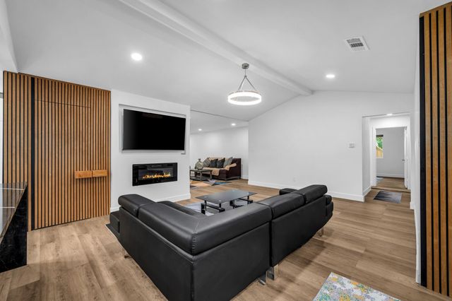 4122 Azalea Lane, Garland, TX 75043