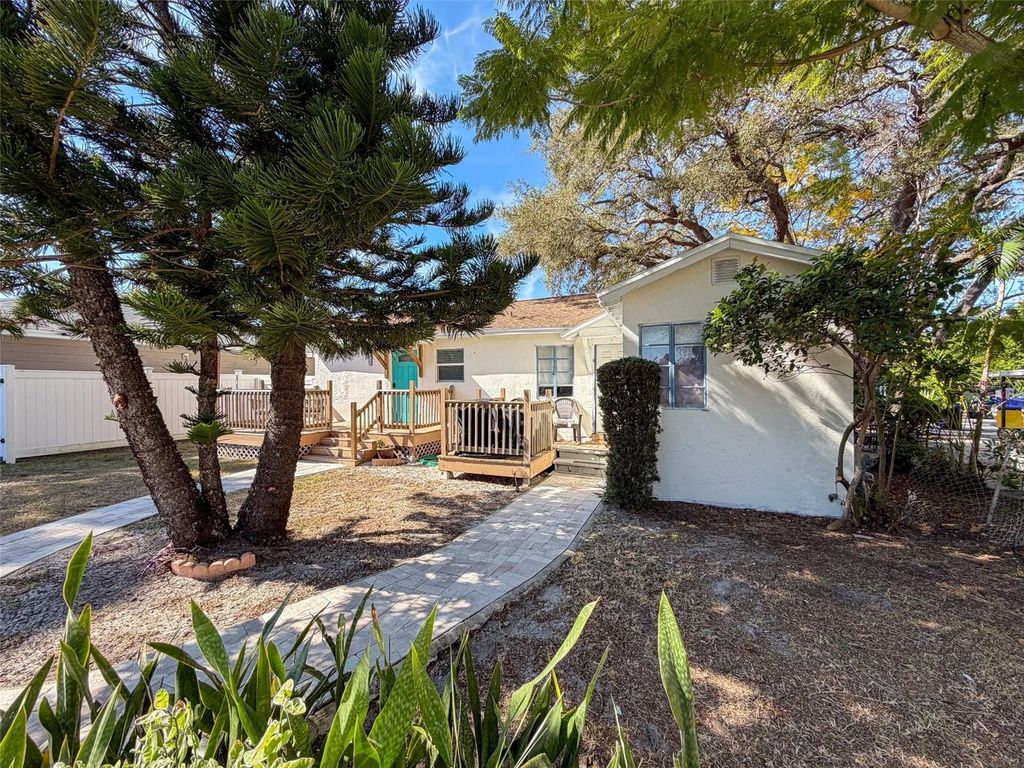 1538 S MARTIN LUTHER KING JR, Clearwater, FL 33756