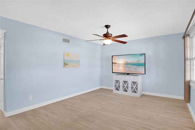 5656 ROYAL PINE BOULEVARD 27, Orlando, FL 32807