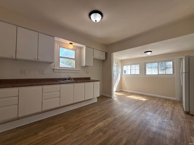 905 Vanderburgh Avenue, Evansville, IN 47711