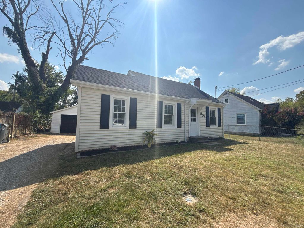 905 Vanderburgh Avenue, Evansville, IN 47711