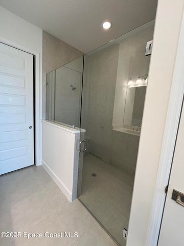 3048 Pangea Circle, Melbourne, FL 32940