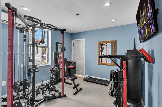 3747 NE 1st St, Homestead, FL 33033