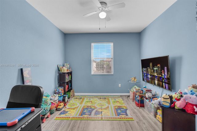 3747 NE 1st St, Homestead, FL 33033