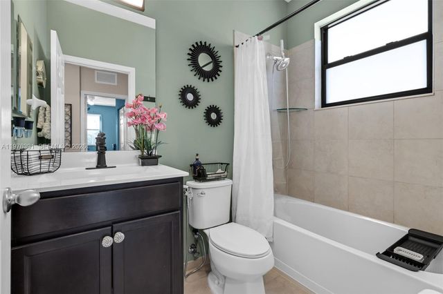 3747 NE 1st St, Homestead, FL 33033