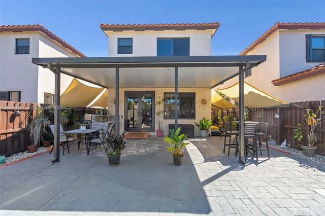 3747 NE 1st St, Homestead, FL 33033