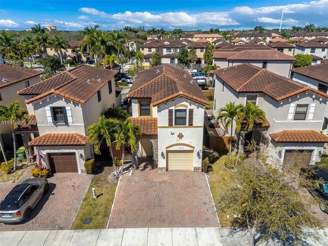 3747 NE 1st St, Homestead, FL 33033